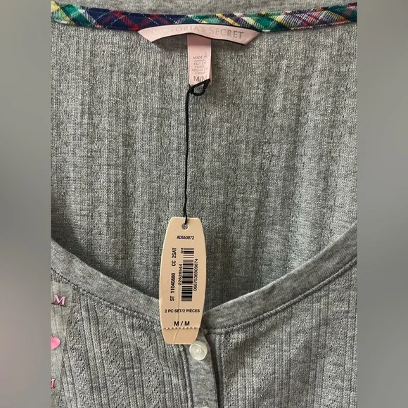 NWT Victoria’s Secret grey glittery long sleeve Henley top Size Medium. #10269 - Picture 4 of 7